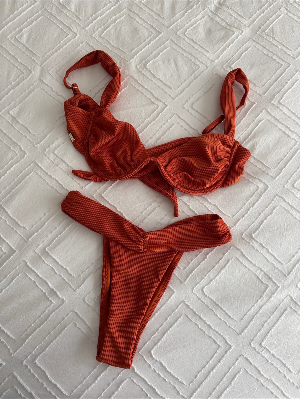 Bydee Ventura Top and Ios Bottoms